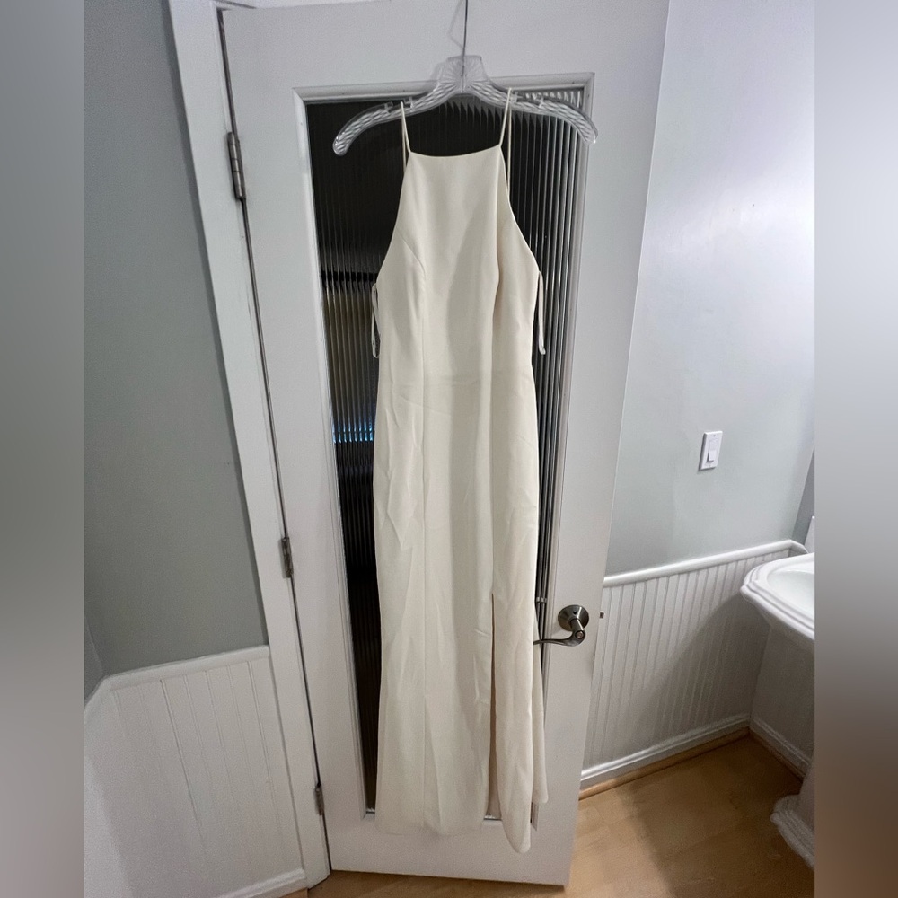 Ivory bridesmaids dress. Size 6. Can’t remember where it’s from. Low back!